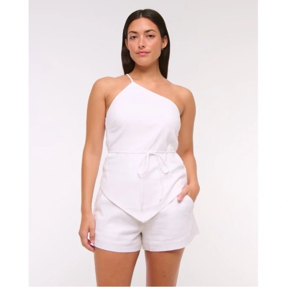 Abercrombie & Fitch Curve Love Sloane Tailored Linen-Blend High Rise Short White